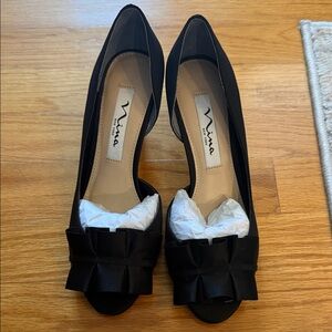 Nina Elegant Black Bow Heels